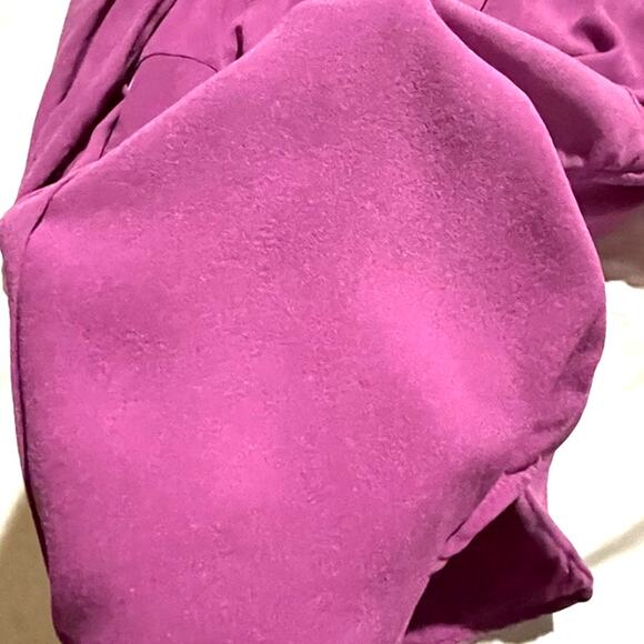 Carlisle Women's 6 Silk Blouse Magenta Silver Stud Button Front Career Top EUC - Picture 8 of 8